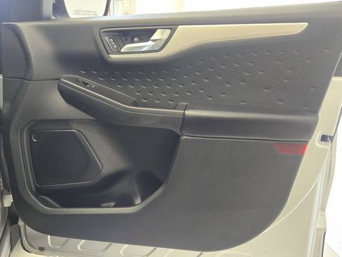 Used 2020 Ford Escape SEL FWD image 5