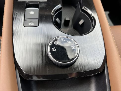 New 2026 Nissan Rogue Platinum AWD/4WD image 11