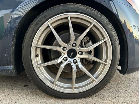 Used 2016 Volkswagen Golf S image 28