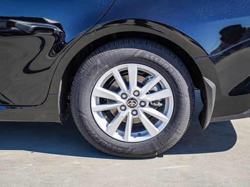 New 2026 Toyota Camry LE FWD image 8