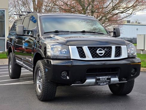 Used 2014 Nissan Titan PRO-4X image 2