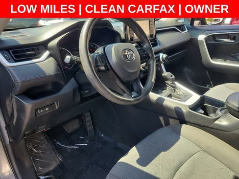 Used 2021 Toyota RAV4 XLE w/ Carpet Mat Package (TMS) FWD image 21