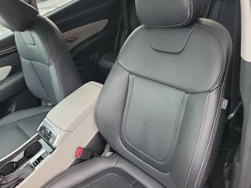 Used 2023 Hyundai Tucson SEL FWD image 6