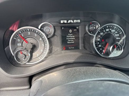 Used 2024 RAM 5500 Tradesman w/ Chrome Appearance Group AWD/4WD image 22