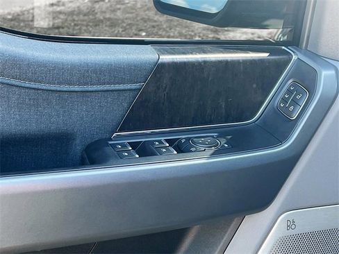 Used 2021 Ford F150 Lariat w/ Equipment Group 502A High image 11