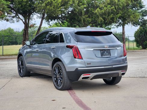 Certified 2022 Cadillac XT5 Premium Luxury w/ Technology Package FWD image 4
