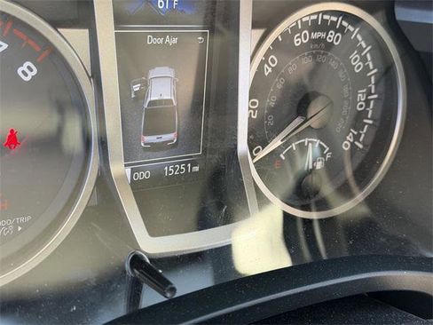 Certified 2023 Toyota Tacoma SR5 image 9