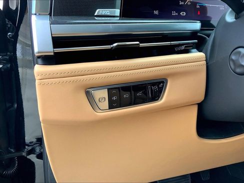 New 2025 Cadillac Escalade IQ Luxury 2 AWD/4WD image 19