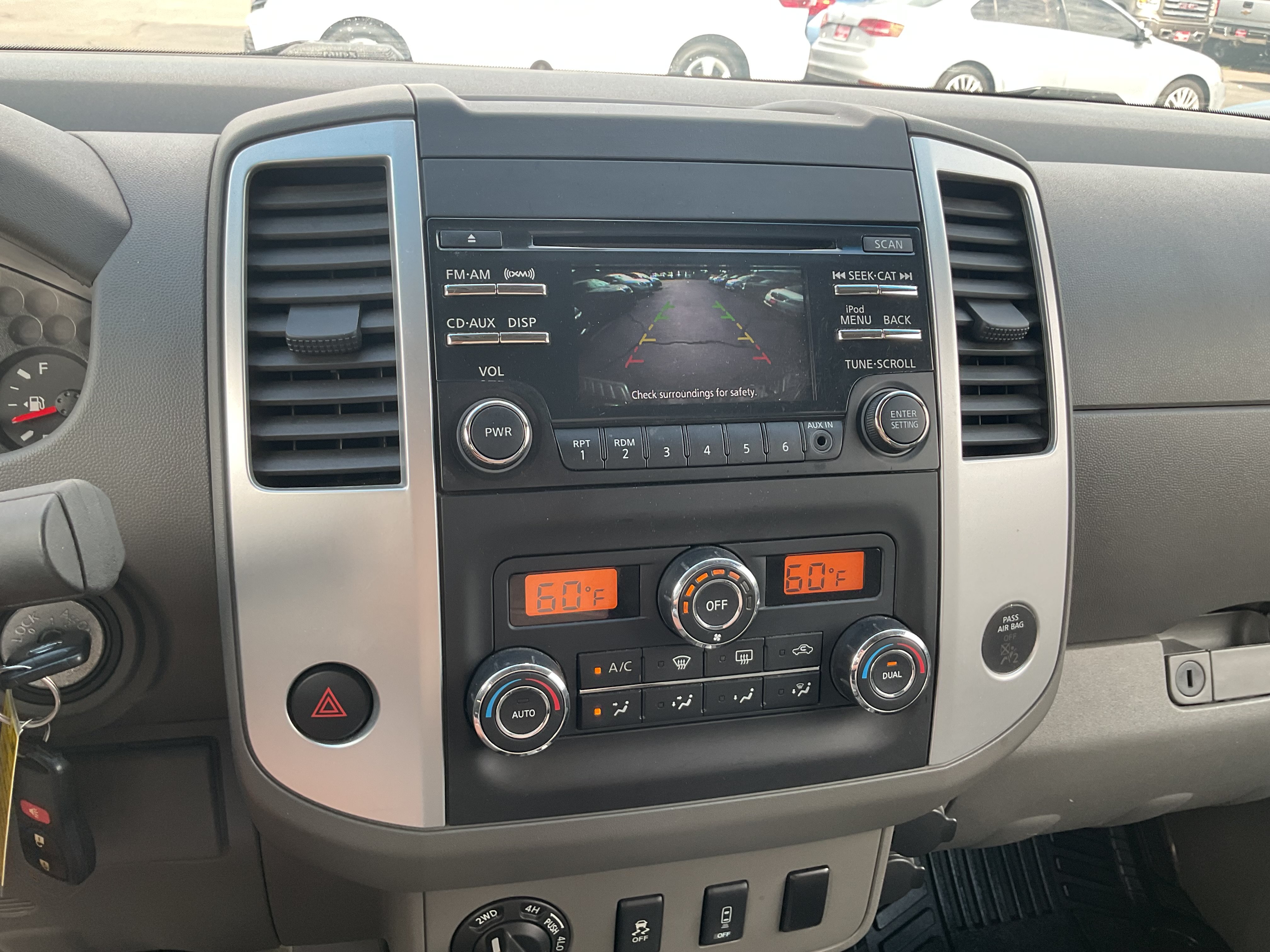 Used 2013 Nissan Frontier SV w/ SV Value Truck Pkg AWD/4WD image 16