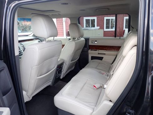 Used 2010 Ford Flex Limited AWD/4WD image 9