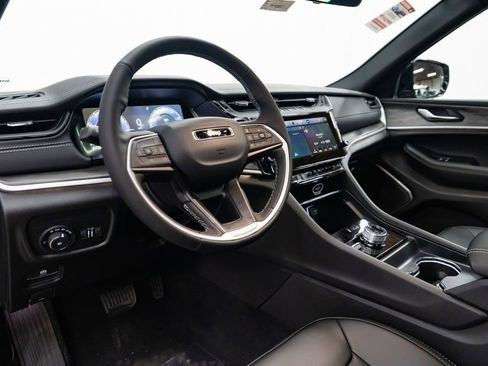 New 2026 Jeep Grand Cherokee Limited AWD/4WD image 25