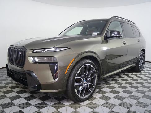 Certified 2024 BMW X7 M60i AWD/4WD image 7
