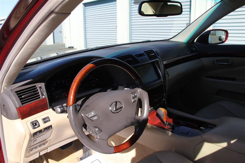 Used 2007 Lexus LS 460 RWD image 22