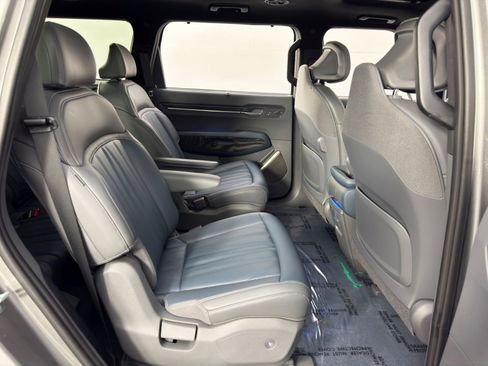 Used 2024 Kia EV9 GT-Line image 41