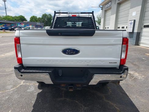 Used 2017 Ford F350 XL AWD/4WD image 4