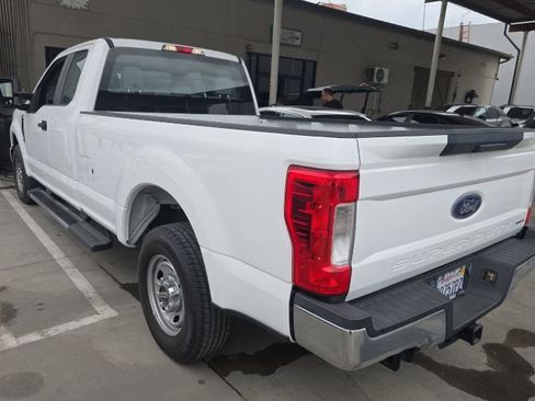 Used 2017 Ford F250 XL w/ Power Equipment Group image 3