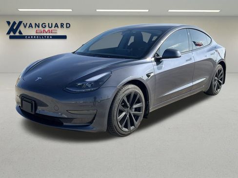 Used 2023 Tesla Model 3 Standard Range image 1