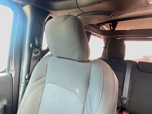 Used 2022 Jeep Wrangler Unlimited Sport AWD/4WD image 24