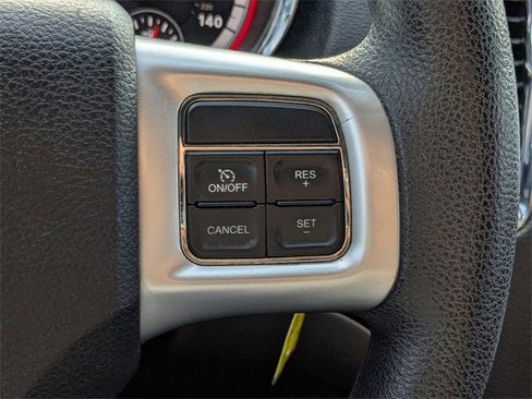 Used 2013 Dodge Durango SXT image 34