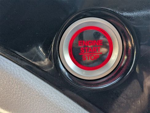 Used 2022 Honda Pilot Touring image 23