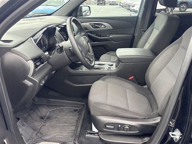Certified 2023 Chevrolet Traverse LT FWD image 18