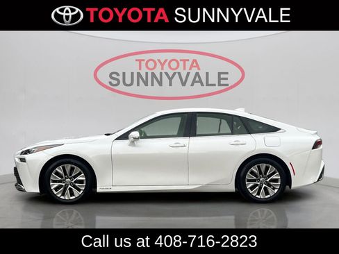 Certified 2022 Toyota Mirai w/ Advanced Technology Package RWD image 6