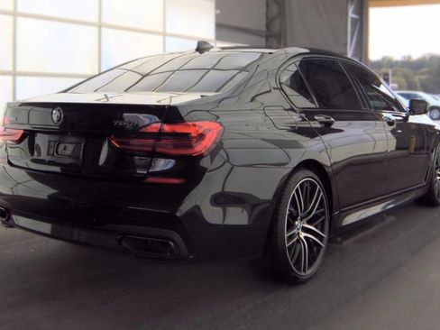 Used 2019 BMW 750i xDrive AWD/4WD image 3