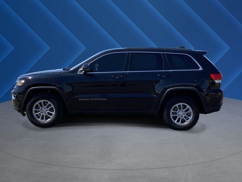 Used 2018 Jeep Grand Cherokee Laredo AWD/4WD image 6