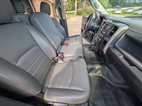 Used 2017 RAM 1500 Tradesman RWD image 11