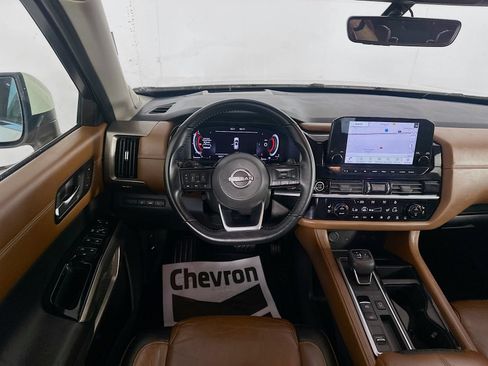 Used 2023 Nissan Pathfinder Platinum FWD image 24