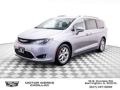 Used 2017 Chrysler Pacifica Touring-L Plus w/ Advanced Safetytec Group