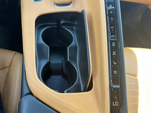Used 2022 Chevrolet Corvette Stingray Premium Conv w/ Z51 Performance Package RWD image 35
