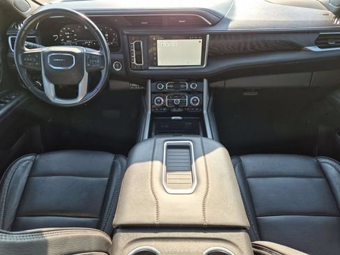 Used 2022 GMC Yukon XL Denali w/ Denali Ultimate Package AWD/4WD image 28