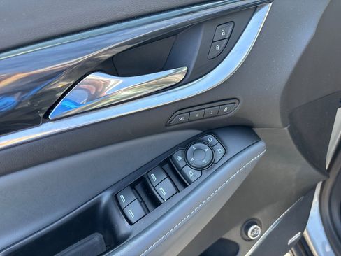 Used 2023 Buick Enclave Premium w/ Experience Buick Package image 11