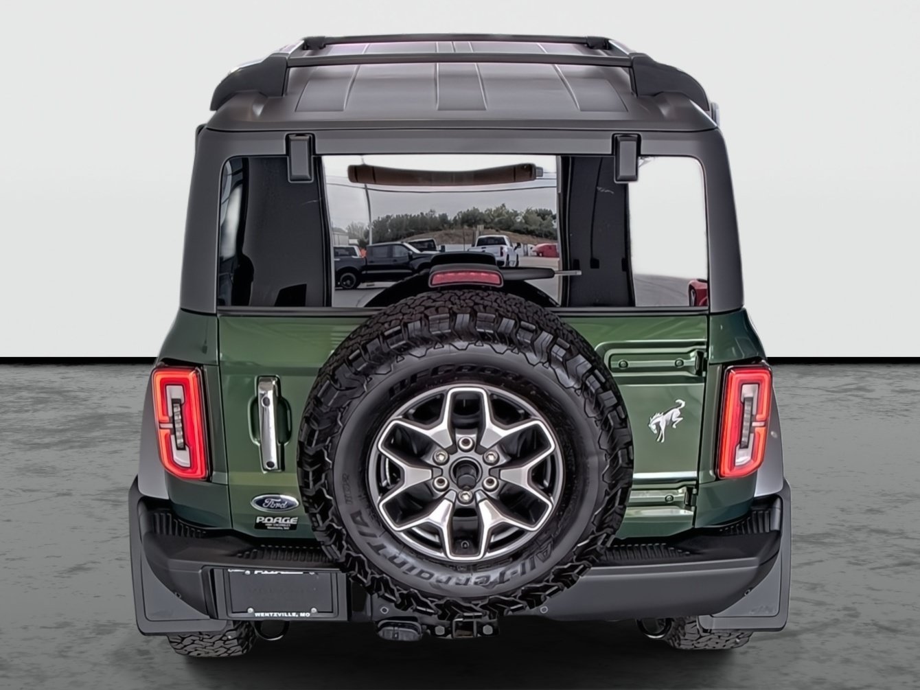Used 2023 Ford Bronco Badlands AWD/4WD image 3