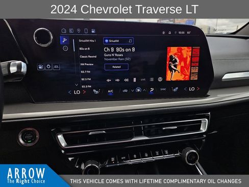 Used 2024 Chevrolet Traverse LT AWD/4WD image 25