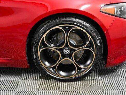 New 2025 Alfa Romeo Giulia w/ Driving Assist Package image 4