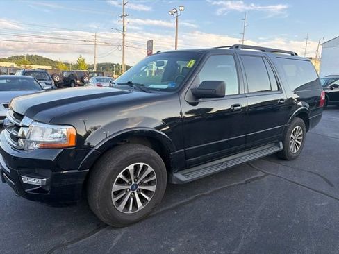 Used 2016 Ford Expedition EL XLT w/ Equipment Group 202A AWD/4WD image 4