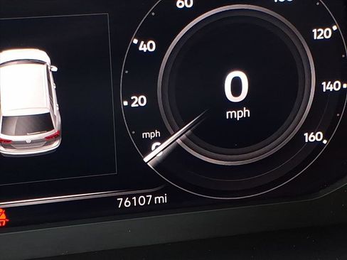 Used 2020 Volkswagen Tiguan SEL Premium R-Line image 28