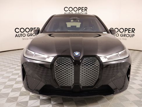 Certified 2024 BMW iX xDrive50 w/ Premium Package AWD/4WD image 10