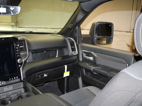 New 2026 RAM 2500 Big Horn AWD/4WD image 35