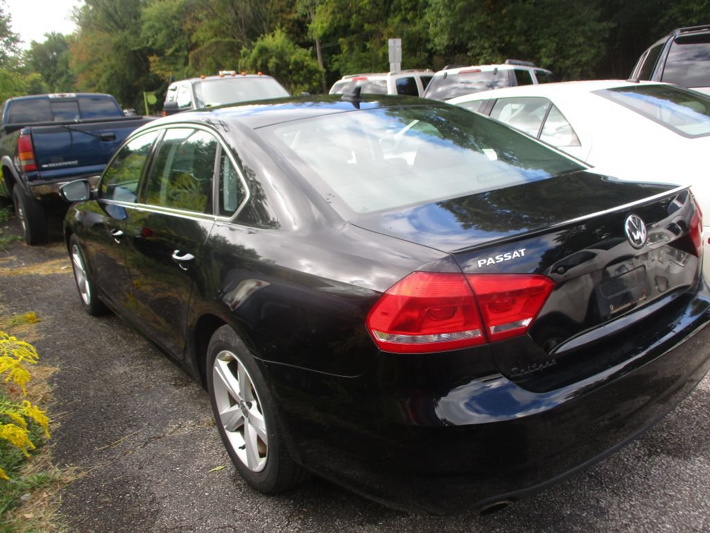 Used 2013 Volkswagen Passat 2.5 SE FWD image 5