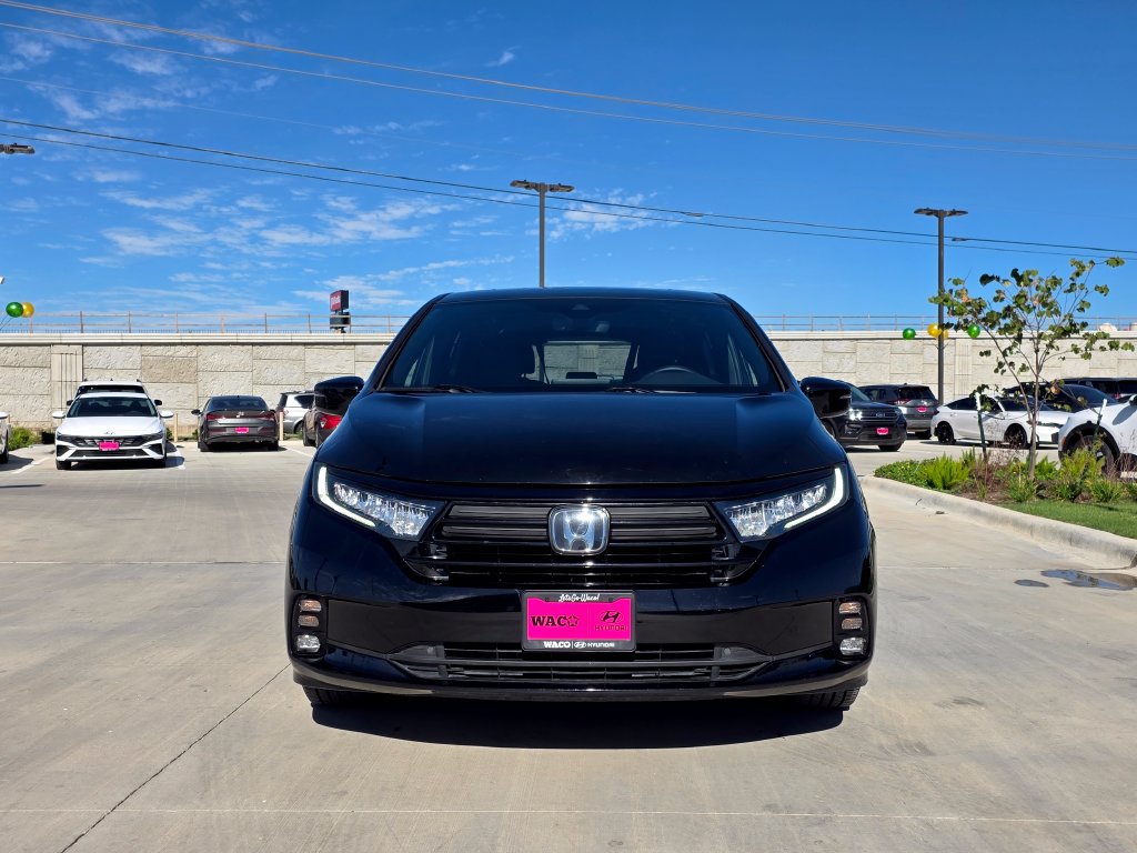 Used 2023 Honda Odyssey Sport image 2