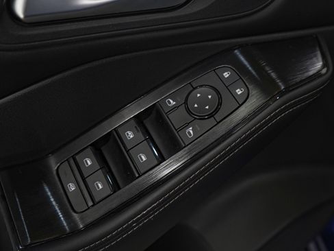 Used 2023 Nissan Rogue SV w/ SV Premium Package image 23