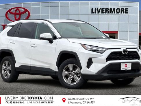 Certified 2025 Toyota RAV4 XLE AWD/4WD image 1