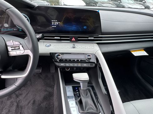 New 2026 Hyundai Elantra Limited image 20