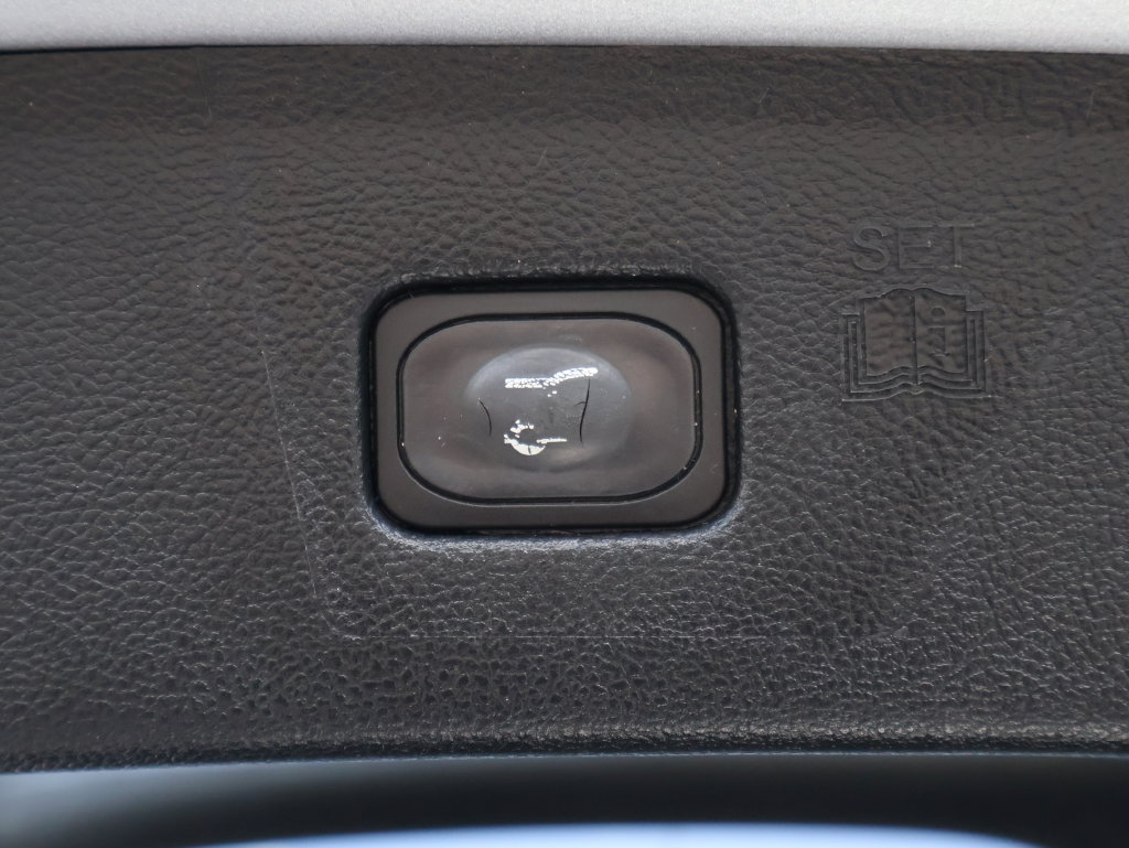 Used 2022 Ford Edge Titanium AWD/4WD image 17