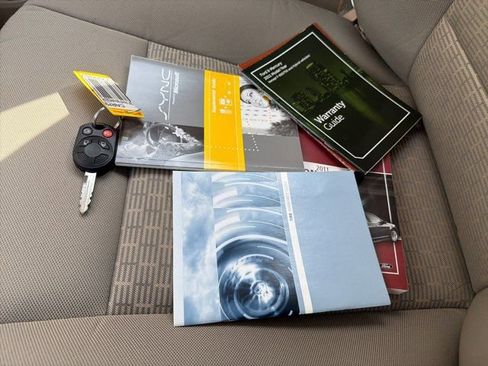 Used 2011 Ford Fusion SE w/ 202A Rapid Spec Order Code image 18