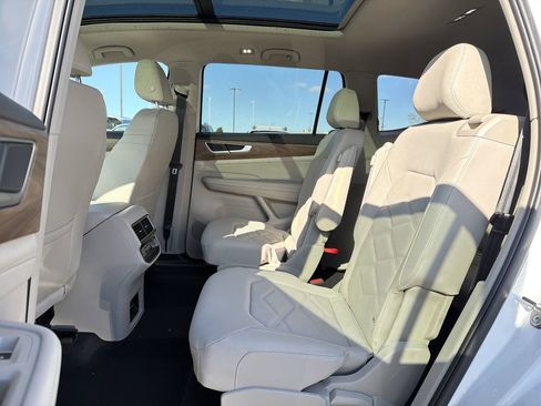 New 2026 Volkswagen Atlas SE image 14