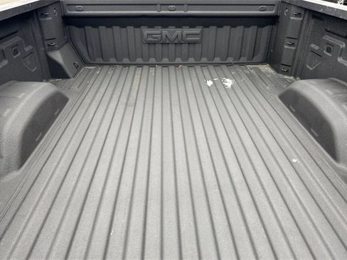 Used 2025 GMC Sierra 2500 Denali image 17